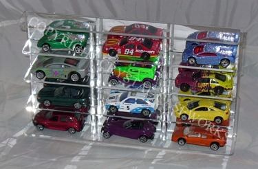 NEW 12-Pack 1:64 SCALE CRYSTAL CLEAR ACRYLIC DISPLAY CASES MATCHBOX HOT WHEELS 