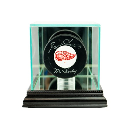 ETCHED GLASS SINGLE HOCKEY PUCK GLASS DISPLAY CASE